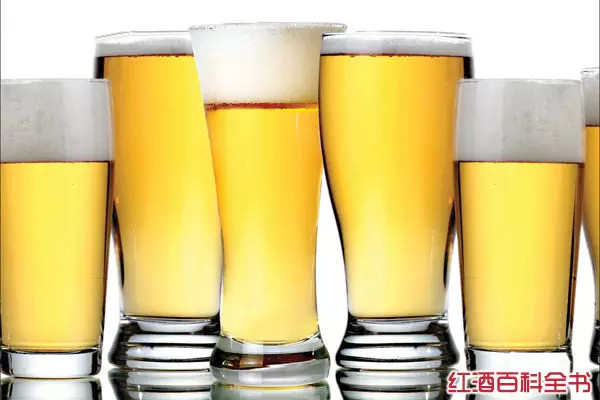 盘点｜中国人最爱喝的10款啤酒你都喝过哪些？(图1)