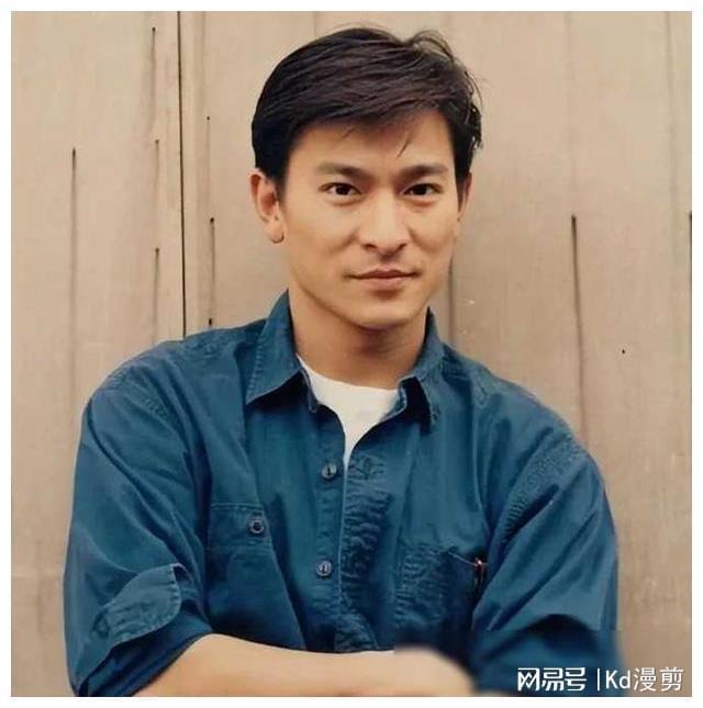 刘德华颠覆形象满头白发啤酒肚现身！网友泪目：时光不饶人！(图5)