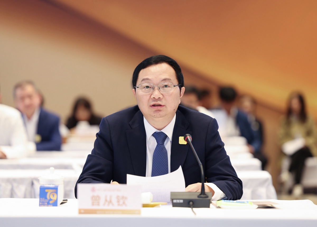 亮相中国白酒T9峰会五粮液提出中国白酒长期价值主义“方法论”(图1)