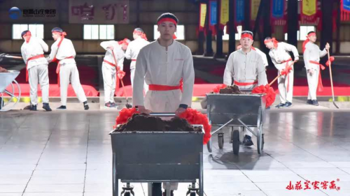山庄·2024中国皇家酒文化开窖节：匠心科技重塑醒酒更快新风尚！(图11)
