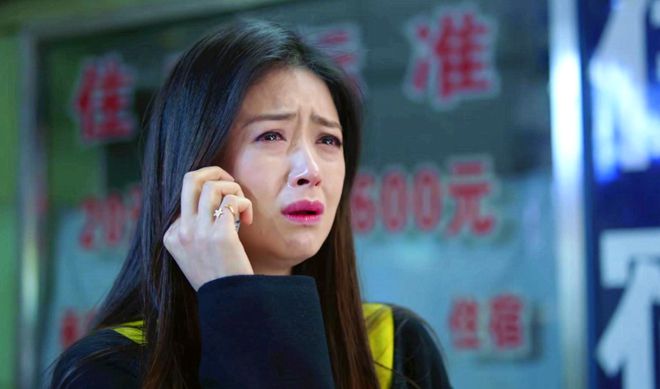 用300元的化妆品一口气喝8杯白酒就已经注定曲连杰瞧不上她(图1)