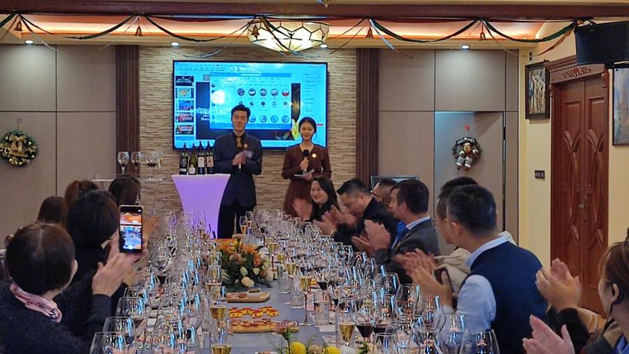 一路向南海湾旅游区有一处热爱红酒人士的集聚地(图7)