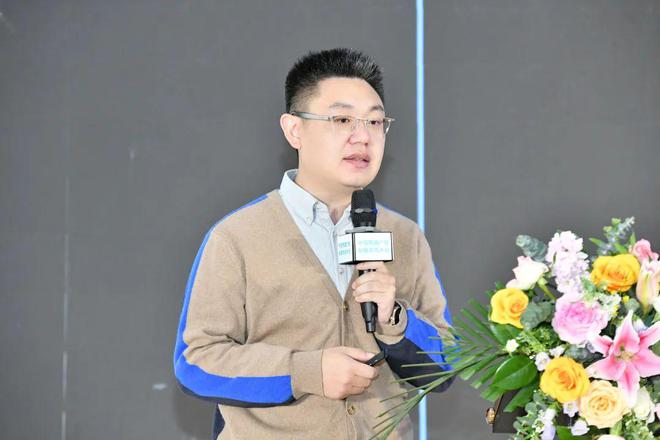 聚焦果酒产业发展12小时智力风暴第三届“果酒大会”火爆春糖(图5)