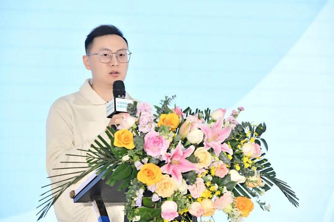 聚焦果酒产业发展12小时智力风暴第三届“果酒大会”火爆春糖(图3)