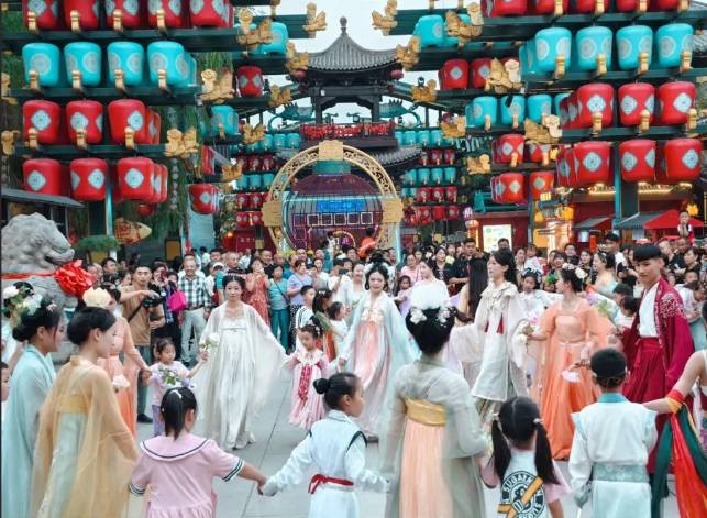 2024山东“大宋不夜城”暑期旅游季东平湖首届龙虾啤酒节7月6日燃情启幕！(图6)