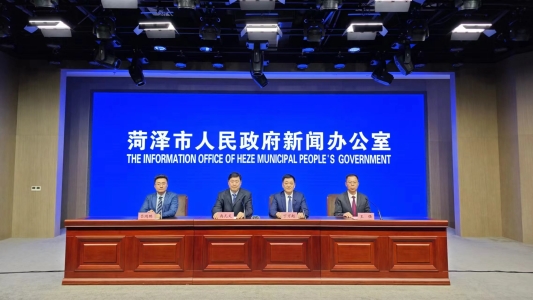 “欢聚菏泽干杯世界”菏泽第四届青岛啤酒节将于7月19日至7月28举办！(图1)