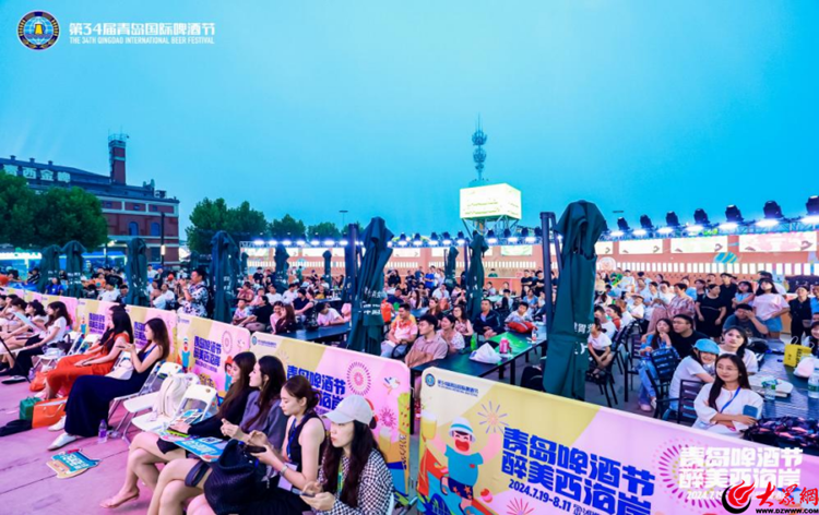 “啤酒欢乐女神”暨啤酒节宣推官选拔赛青岛赛区第二场海选在金沙滩城圆满结束(图2)