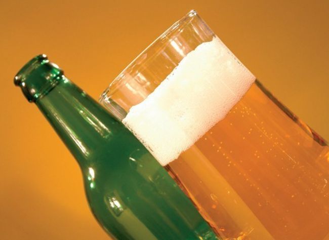 啤酒销量一跌再跌为何如今人们不爱喝了？背后原因残酷却很现实(图20)