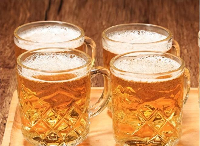 啤酒销量惨遭“滑铁卢”人们为啥不爱喝了？3个原因残酷又现实(图5)