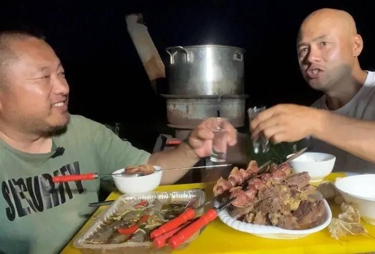 中国已经喝不动了啤酒白酒产量下降快原因揭秘(图3)