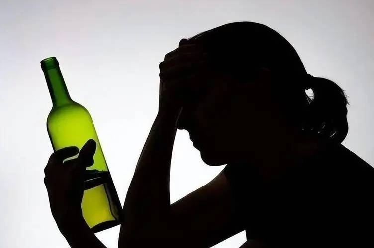 中国已经喝不动了啤酒白酒产量下降快原因揭秘(图5)
