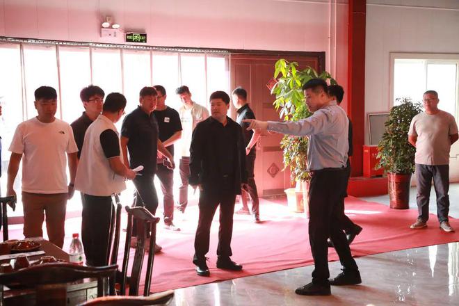 时金青调研检查2024“贺阳杯”中国-中东欧葡萄酒大赛筹备工作(图2)