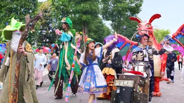 2024烟台红酒海岸艺术展演盛大开启！群星璀璨陪你到烟台来看海！(图4)