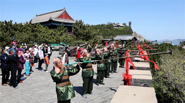 邂逅2024烟台幸福湾·新青年音乐节：烟台“不白来”美食、非遗超丰富(图7)