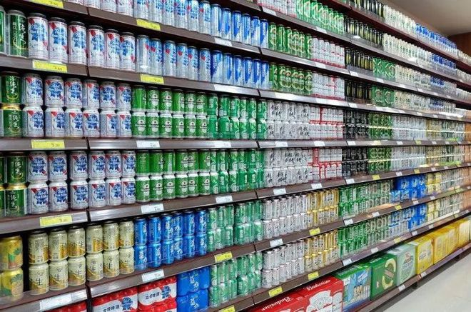 各国最流行啤酒6款里喝过2款就算厉害全喝过的酒神无疑了(图1)