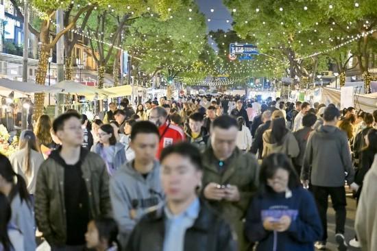 奥兰小红帽红酒市集来了快来大学路畅享开喝(图1)