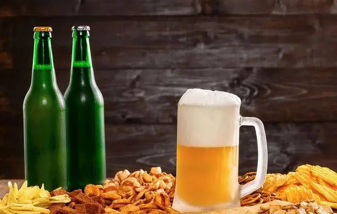 工业啤酒和精酿啤酒的区别?你喜欢喝哪一种?(图1)