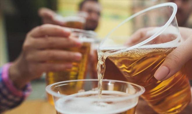 啤酒销量一跌再跌人们为啥都不爱喝了？这3个原因残酷又现实(图7)