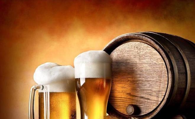 啤酒销量一跌再跌人们为啥都不爱喝了？这3个原因残酷又现实(图8)
