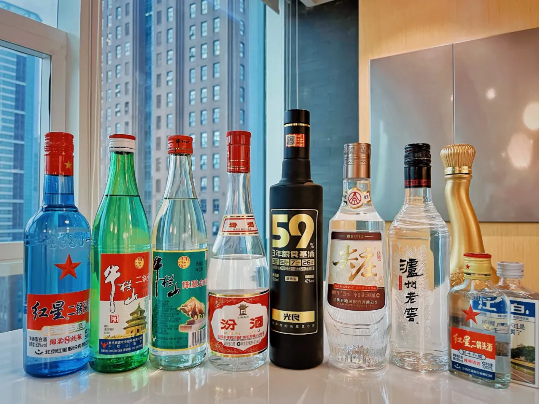 将进酒•观察丨酒业新局④今年市场规模将超1500亿元光瓶酒赛道战火升级单纯低价不再是“杀手锏”(图3)