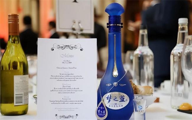 十大公认好喝的白酒行家整箱囤你喝过几款？(图7)