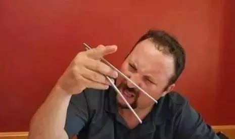 英网友疑惑：中国人用筷子韩国人也用筷子那到底谁才是正宗？(图1)