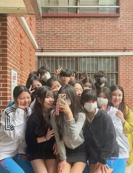 英网友疑惑：中国人用筷子韩国人也用筷子那到底谁才是正宗？(图18)