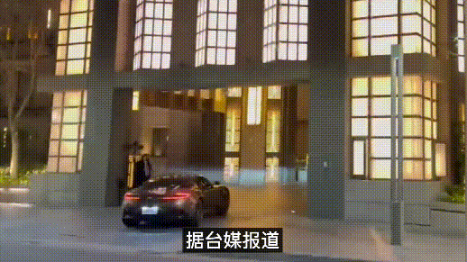大S骨灰刚抵家汪小菲驱车直赴大S豪宅拜祭现场流出(图2)