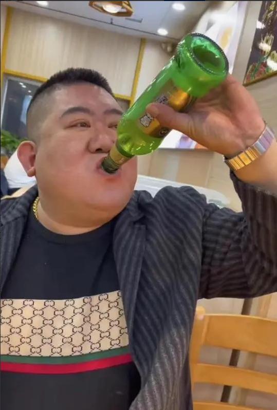 喝酒网红6巨头现状全都以悲剧收场还有人命丧直播间(图4)