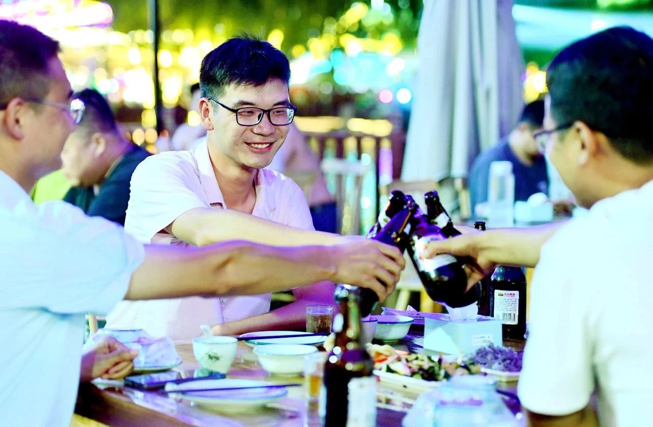 “内卷”升级啤酒业如何突破增长天花板？(图1)