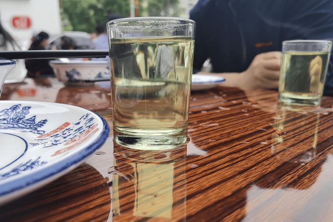 啤酒销量持续下滑为什么没人喜欢喝啤酒了？现实原因让人心寒(图5)