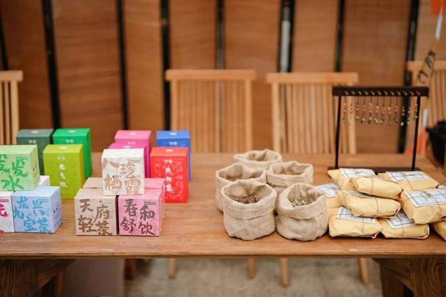 “村糖会”横空出世背后藏着成都酒产业的新考量(图2)