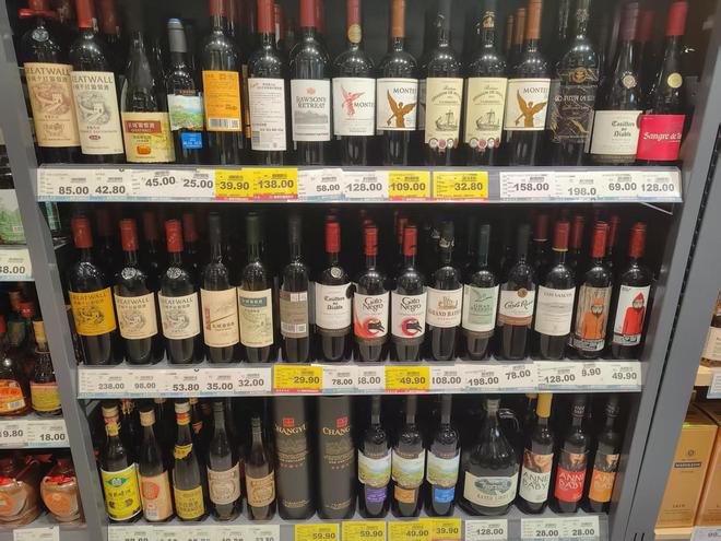 财经调查 步白酒后尘黄酒、红酒也不好卖了？“黄酒一哥”改卖啤酒求生(图2)