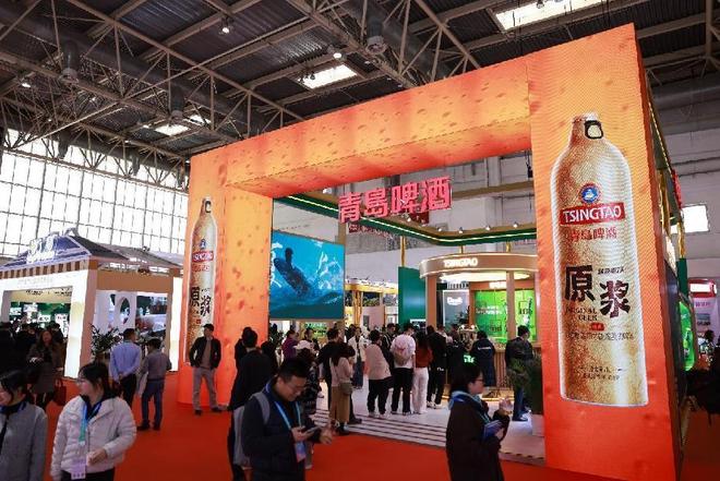 青岛啤酒：全球链采中国造全球举杯共分享(图1)