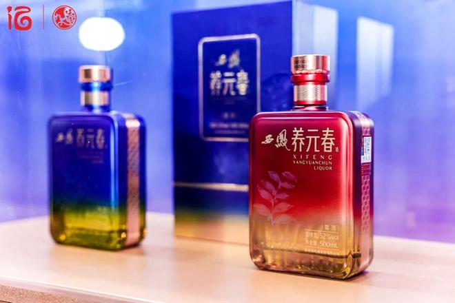 升级与创新兼顾西凤酒数颗震撼弹的背后隐藏着名酒发展新路径？(图3)