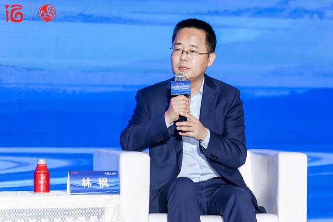 升级与创新兼顾西凤酒数颗震撼弹的背后隐藏着名酒发展新路径？(图9)