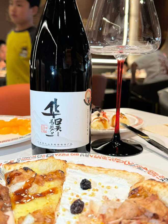 探秘宁夏贺兰山东麓：高性价比葡萄酒酒庄的魅力之旅(图1)