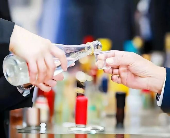 名酒降价VS白酒社区“散打”(图3)