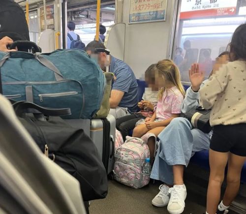 日网爆火帖！中国游客消失后日本人又开始吐槽欧美人太吵！歧视日本人…(图18)